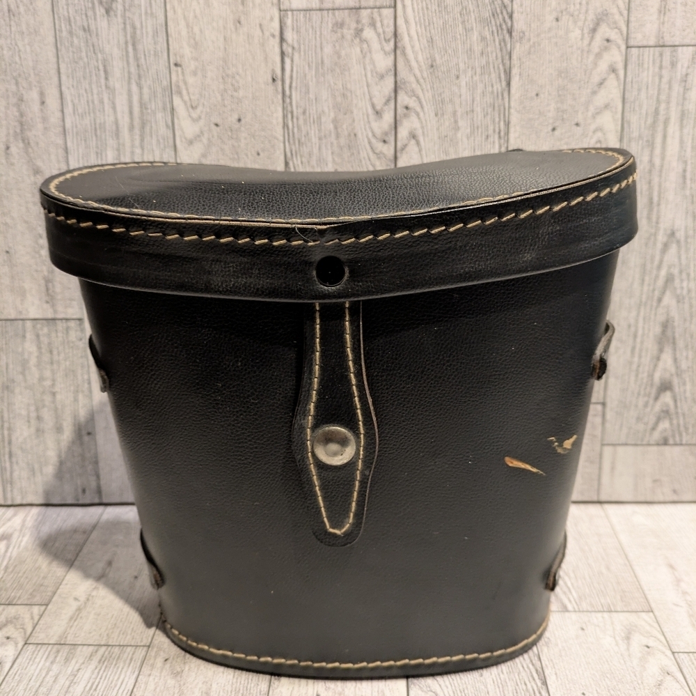 Classic Black Binoculars with Hard Case - Picture 14 of 16